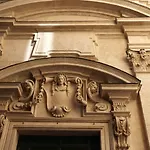 Casa Mirella Near Piazza Navona, Rooftop Views *