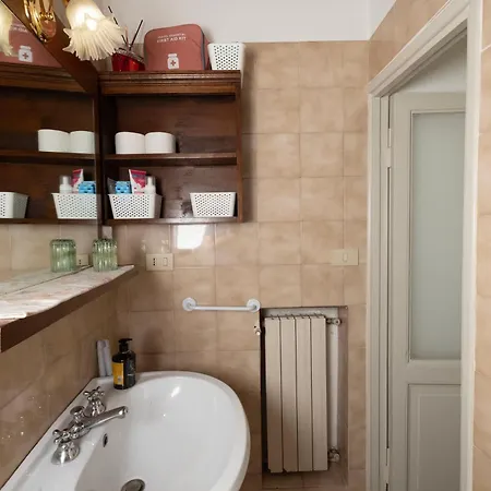 Apartment Casa Mirella Near Piazza Navona, Rooftop Views Rom