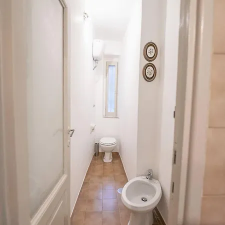Casa Mirella Near Piazza Navona, Rooftop Views *