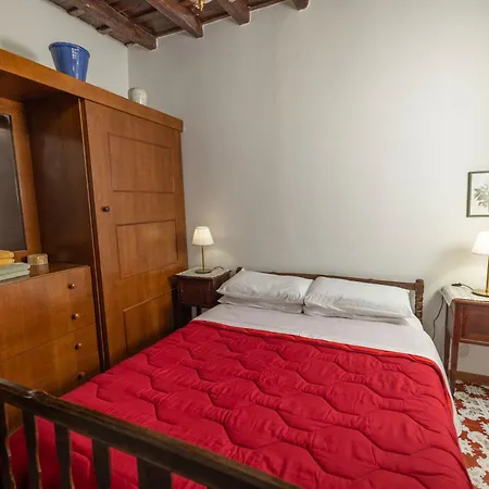 Casa Mirella Near Piazza Navona, Rooftop Views *
